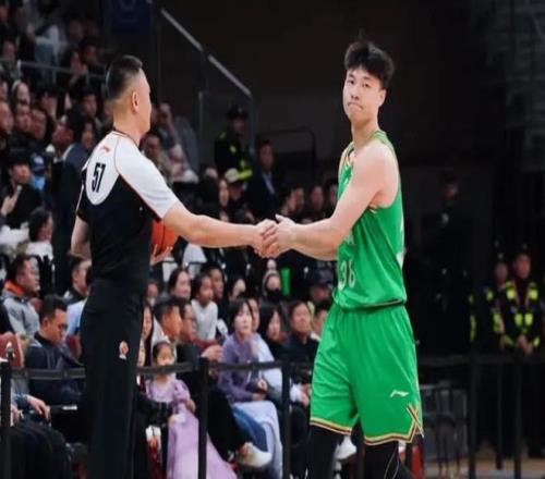 赛场速递,狼队,不敌,熊猫体育平台,熊猫体育官方网站,熊猫体育登录入口,熊猫体育app下载