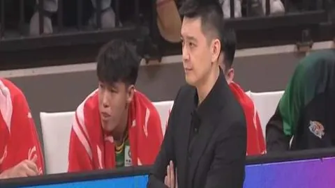 湖人在主场击败掘金保持不败，东契奇砍下31分9篮板7助攻，里夫斯贡献22分8板