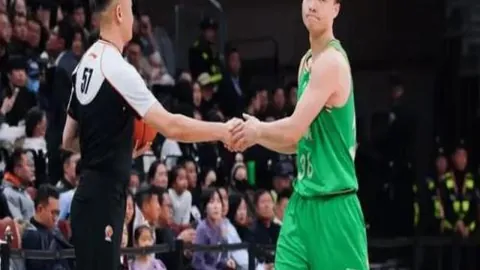 [赛场速递]狼队2-4不敌AG，道爷发挥神勇，崽崽惊艳百川源，守约奋力突破难关